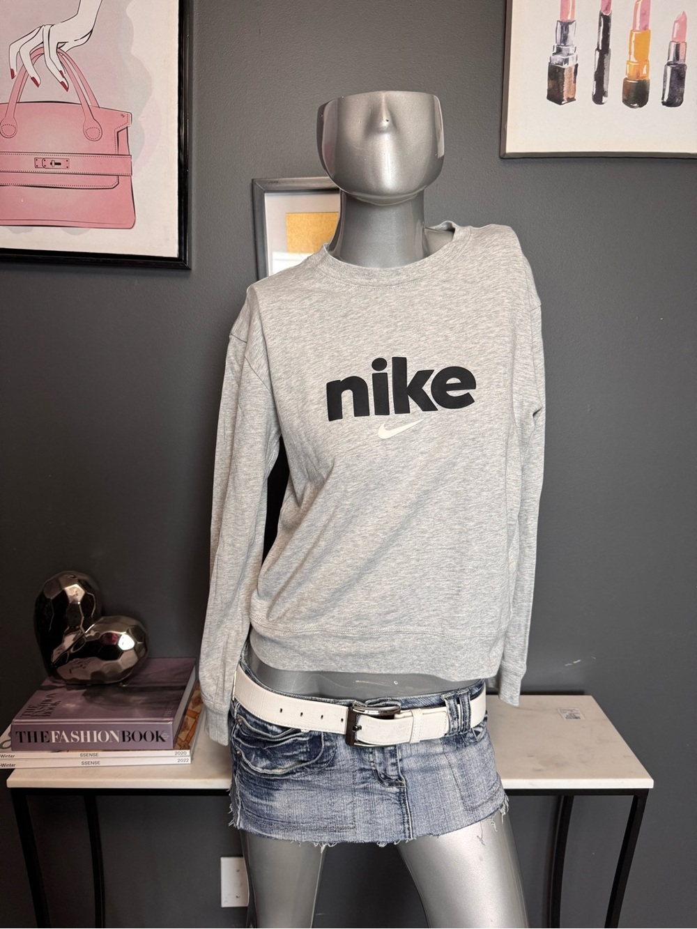 ❌SOLD❌ Nike Grey Long-sleeve Sweatshirt - Picture 6 of 6